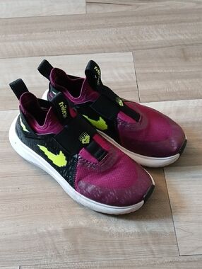 Nike Kids Slip-On Sneakers in Dark Magenta and Neon Yellow